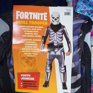 Fortnite costume never worn